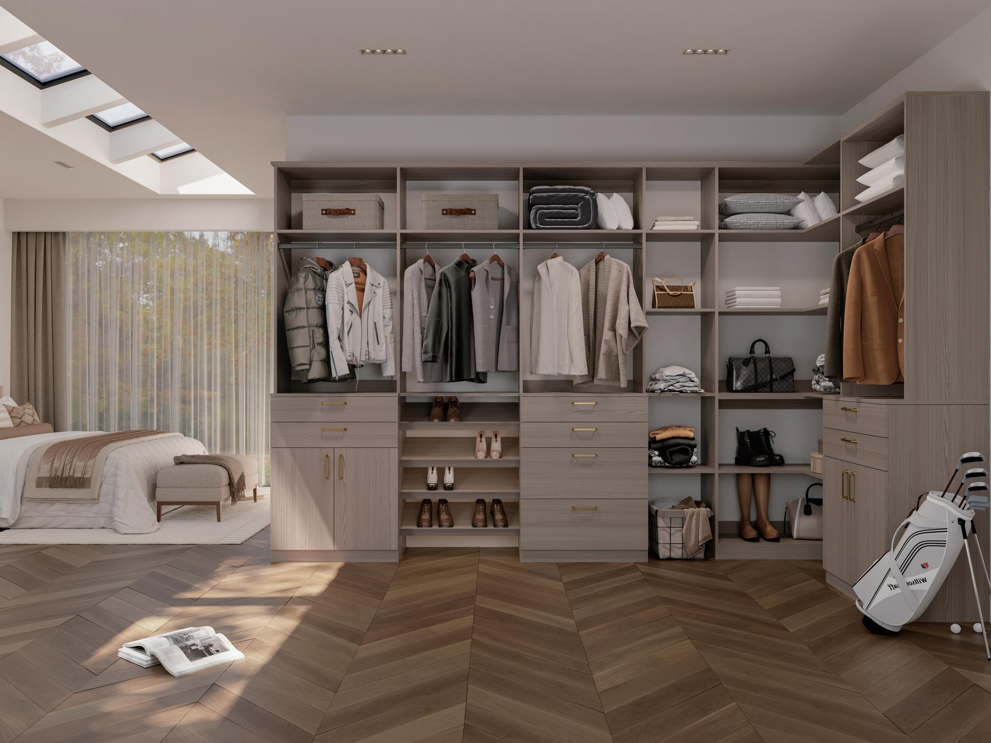 Lite Walk-in Closet